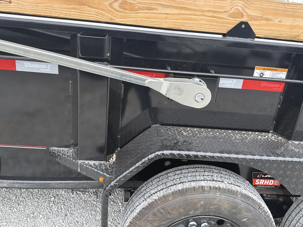 Diamond C Trailers LPT208  2027