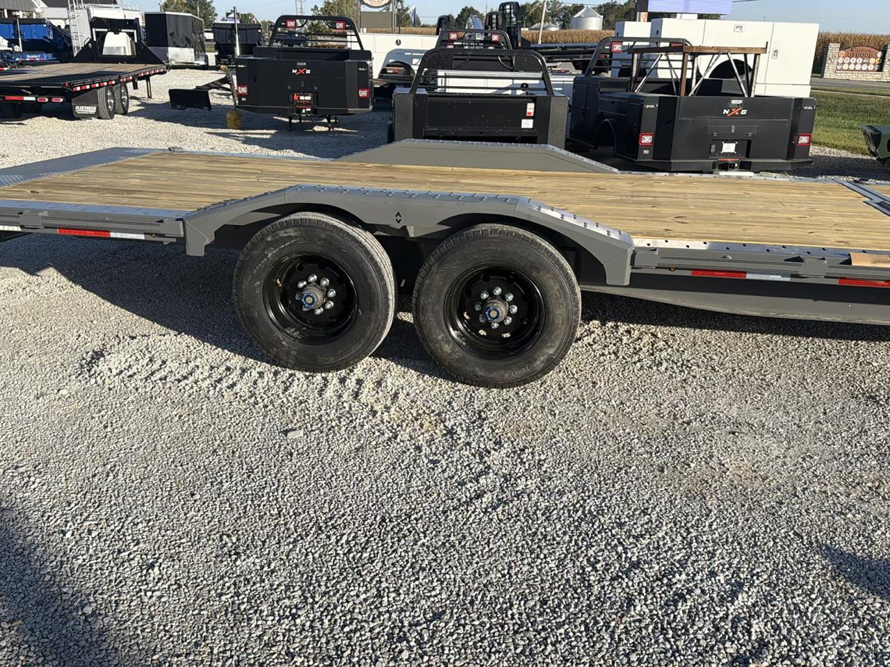 Diamond C Trailers HXD  2027