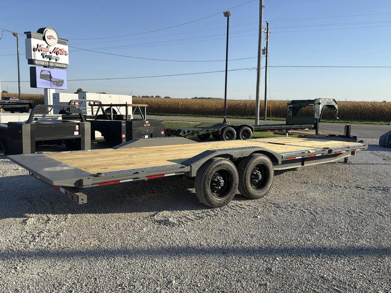 Diamond C Trailers HXD  2027