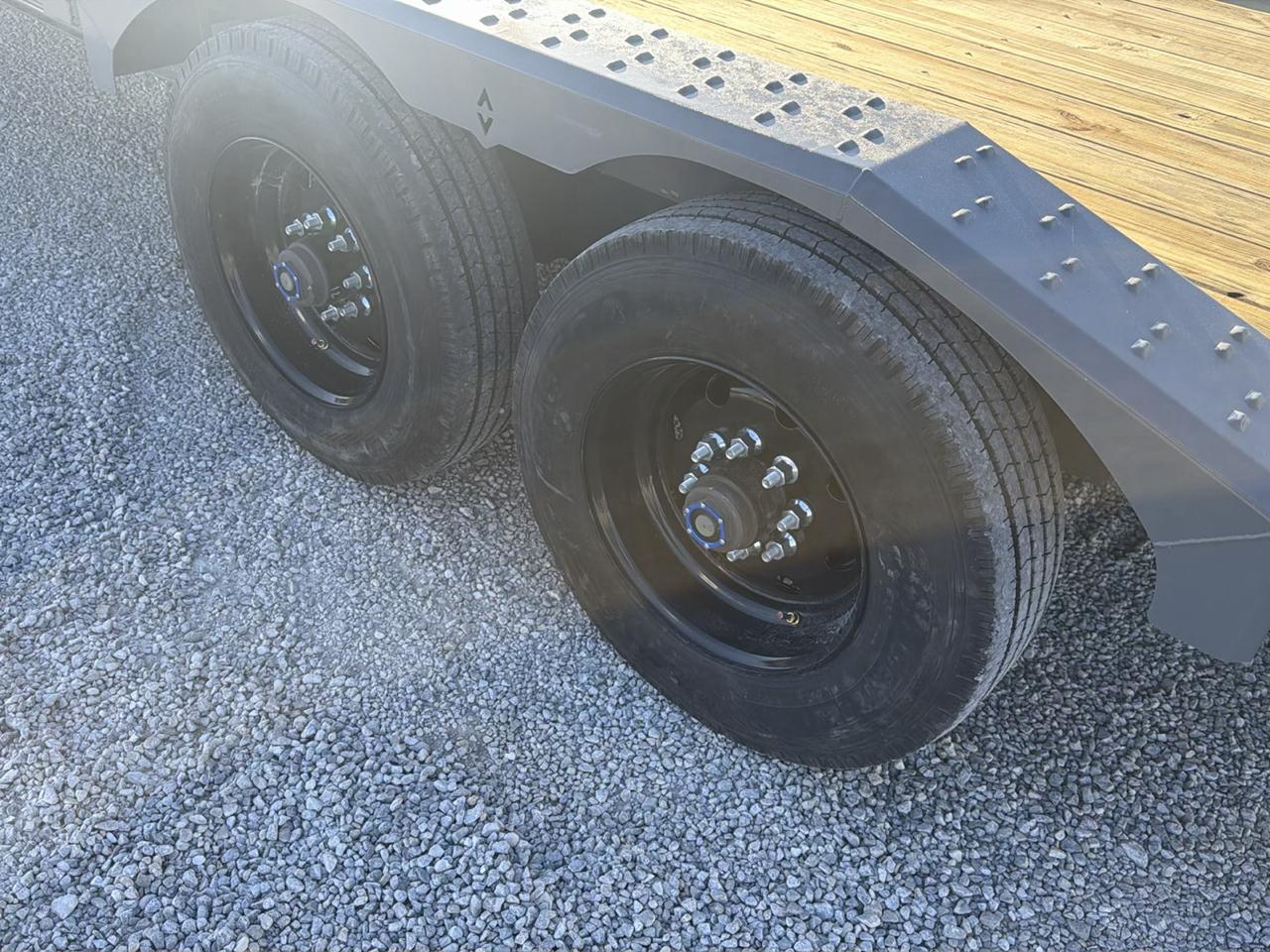 Diamond C Trailers HXD  2027