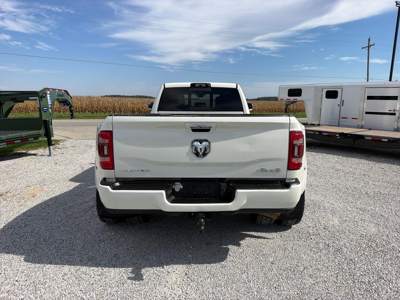 RAM 3500 Limited 4x4 Crew Cab 8' Box 2022