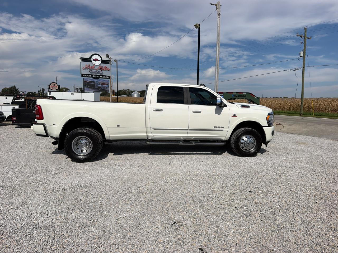 RAM 3500 Limited 4x4 Crew Cab 8' Box 2022