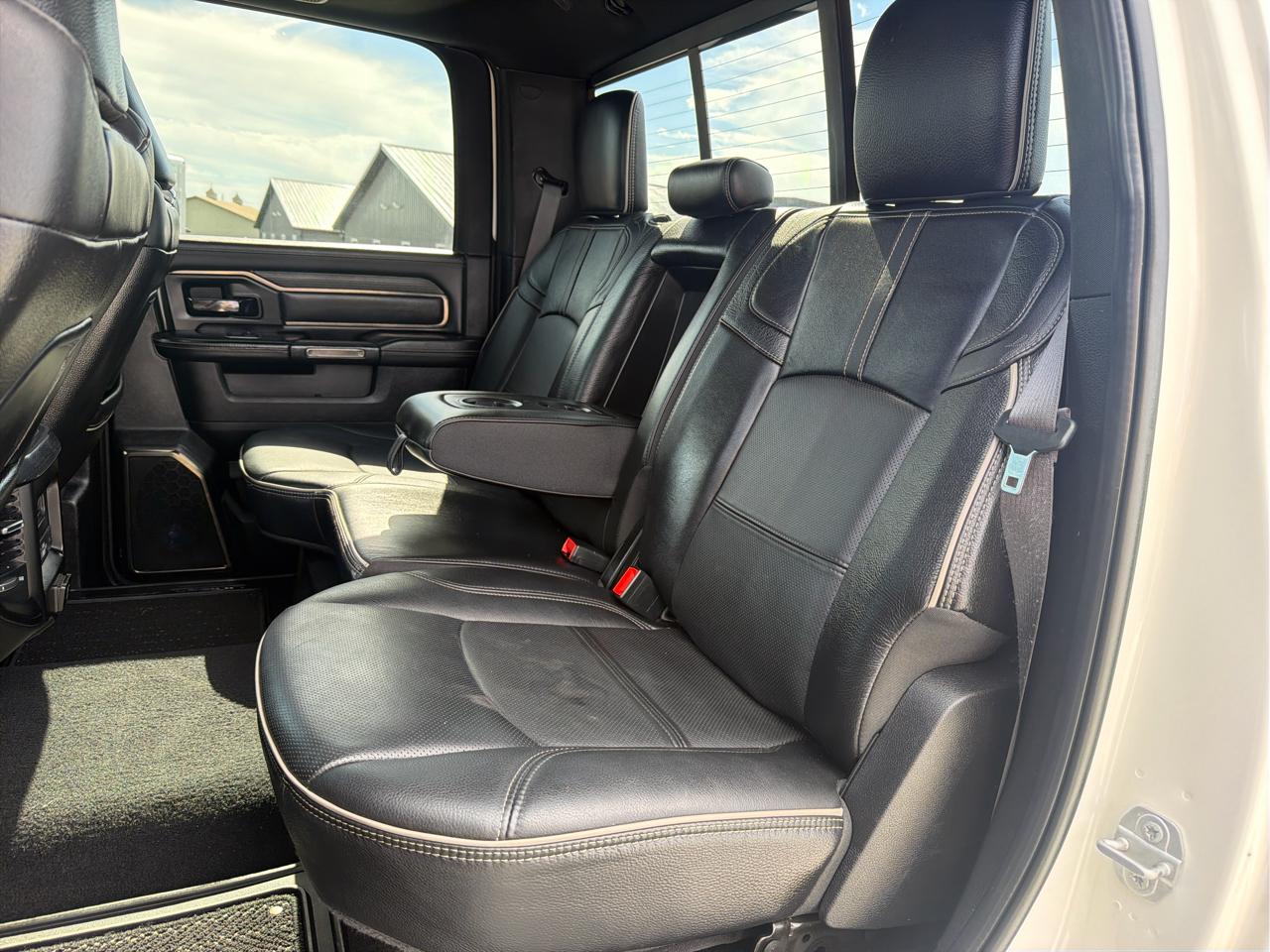 RAM 3500 Limited 4x4 Crew Cab 8' Box 2022