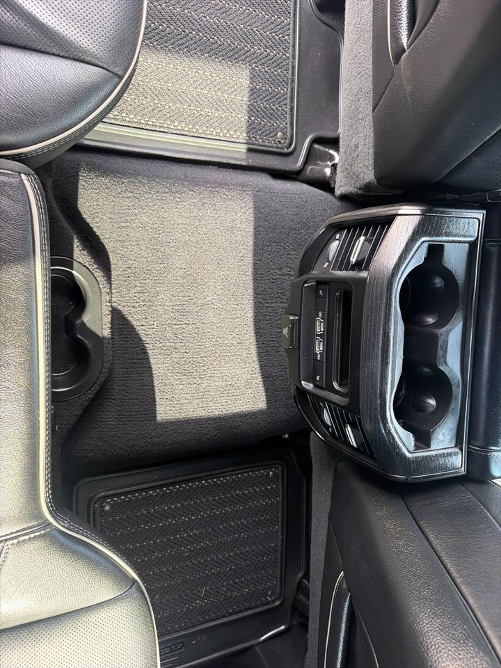 RAM 3500 Limited 4x4 Crew Cab 8' Box 2022