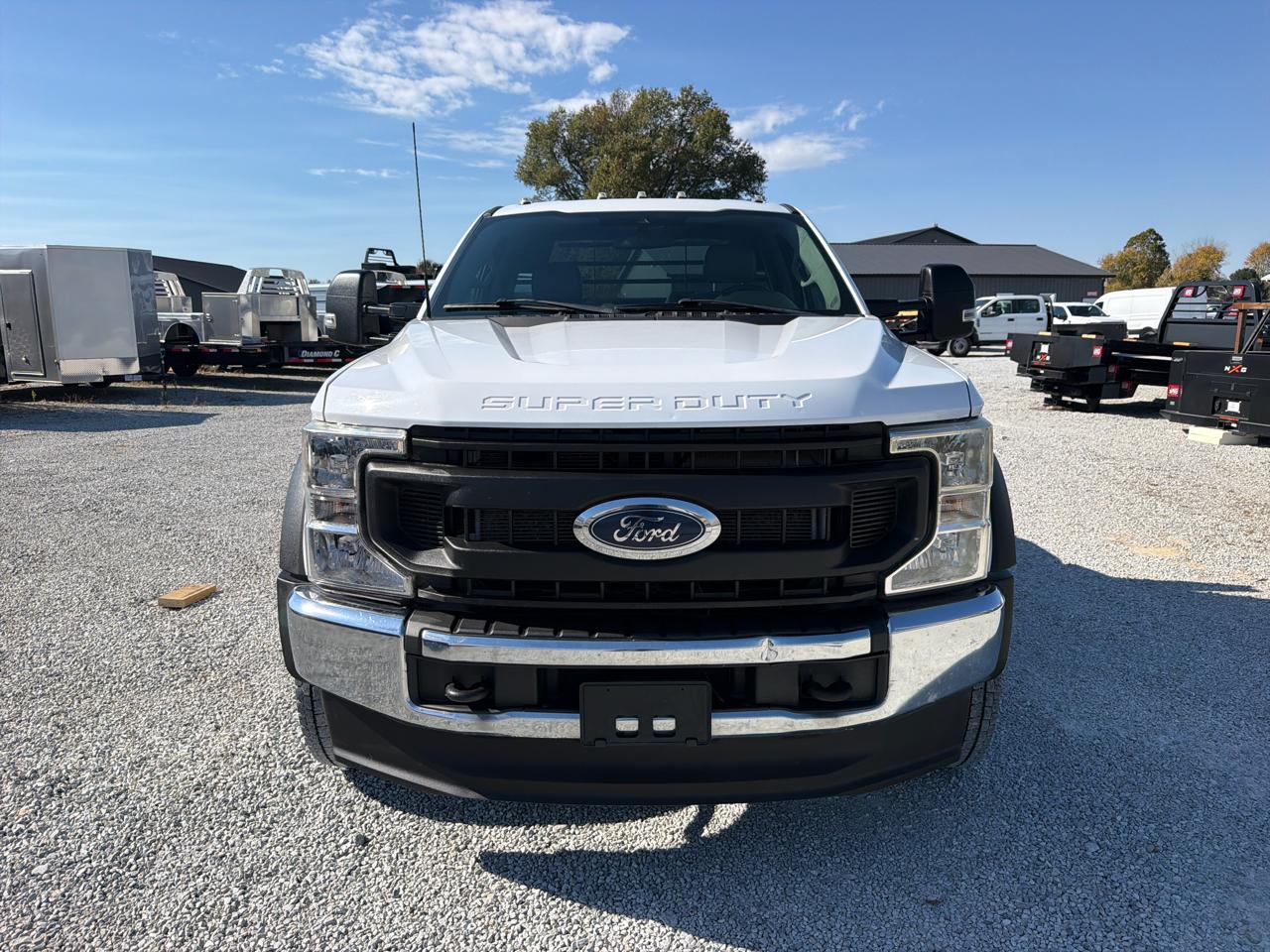 Ford Super Duty F-550 DRW 4WD Reg Cab 141" WB 60" CA XL 2022