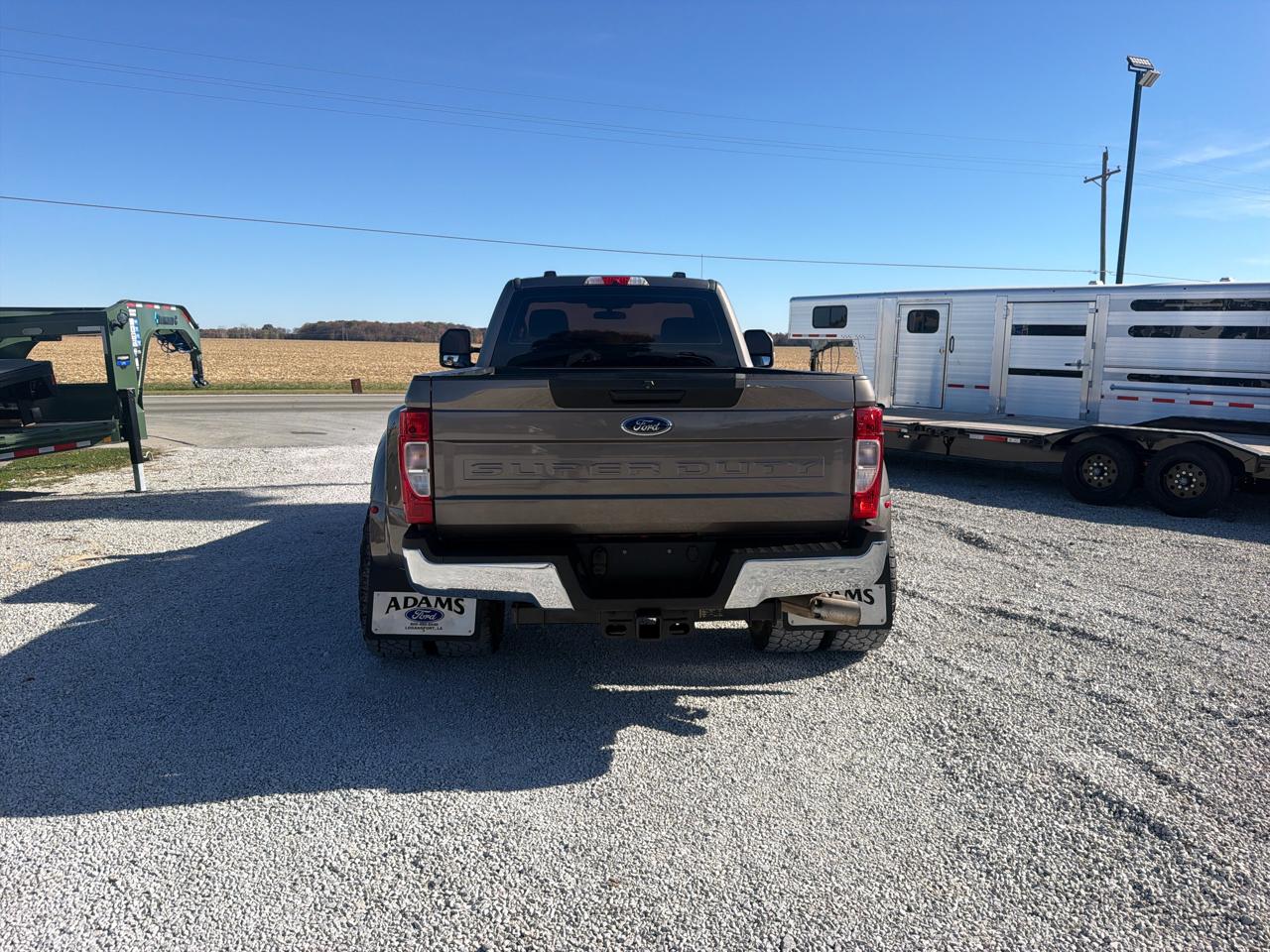 Ford Super Duty F-350 DRW 4WD Reg Cab 137" XL 2020