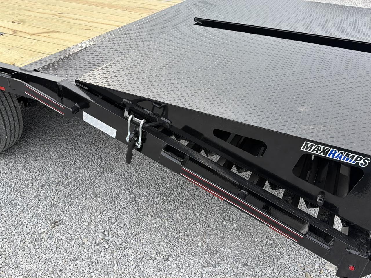 Diamond C Trailers DEC  2027
