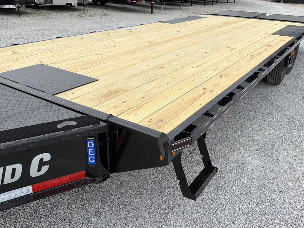 Diamond C Trailers DEC  2027