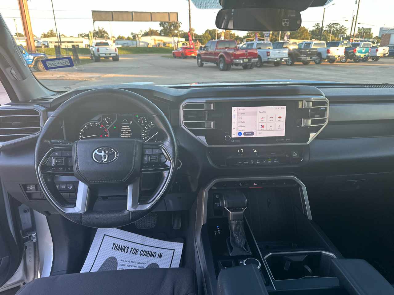 Toyota Tundra 4WD SR5 CrewMax 5.5' Bed (Natl) 2022 Toyota Tundra 4WD SR5 CrewMax 5.5' Bed (Natl) 2022