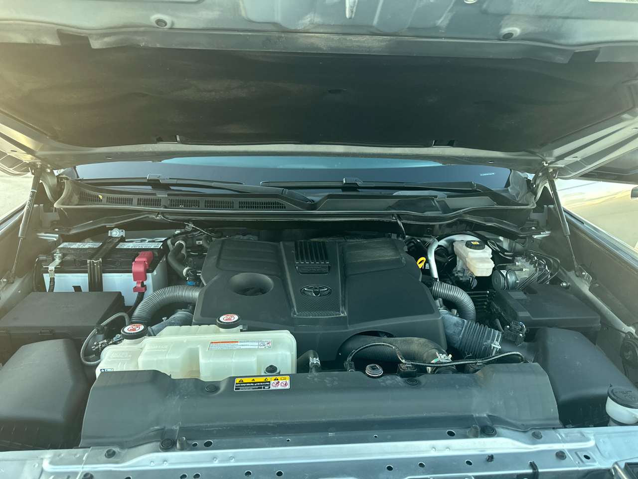 Toyota Tundra 4WD SR5 CrewMax 5.5' Bed (Natl) 2022 Toyota Tundra 4WD SR5 CrewMax 5.5' Bed (Natl) 2022