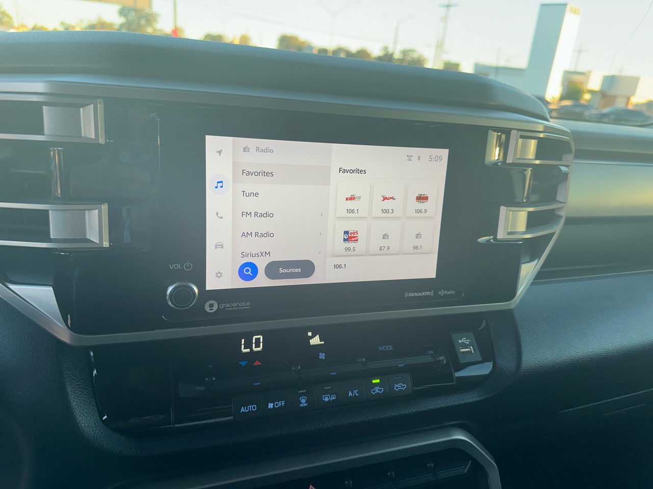 Toyota Tundra 4WD SR5 CrewMax 5.5' Bed (Natl) 2022 Toyota Tundra 4WD SR5 CrewMax 5.5' Bed (Natl) 2022