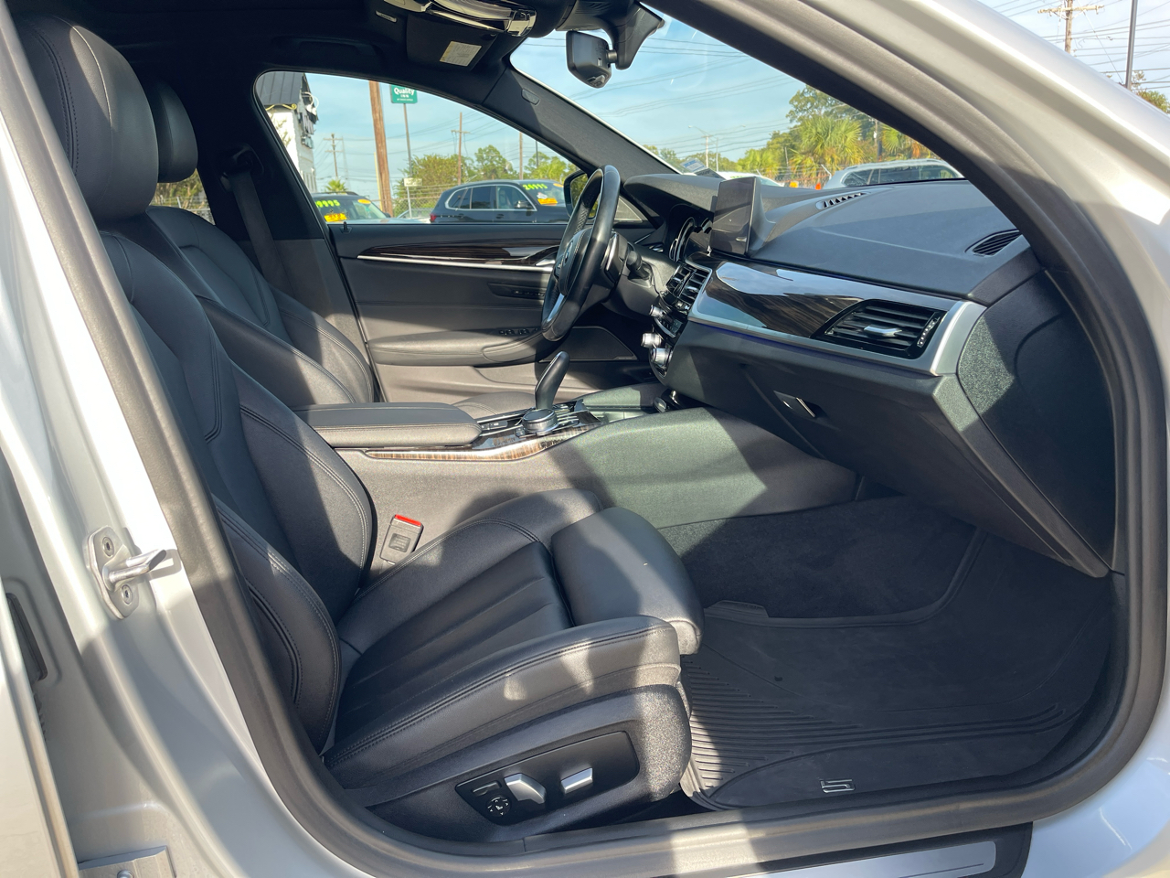 BMW 5 Series 530i Sedan 2019 BMW 5 Series 530i Sedan 2019
