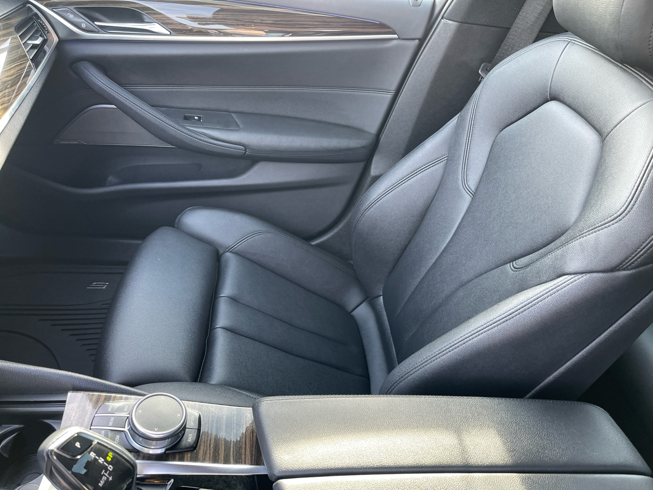 BMW 5 Series 530i Sedan 2019 BMW 5 Series 530i Sedan 2019