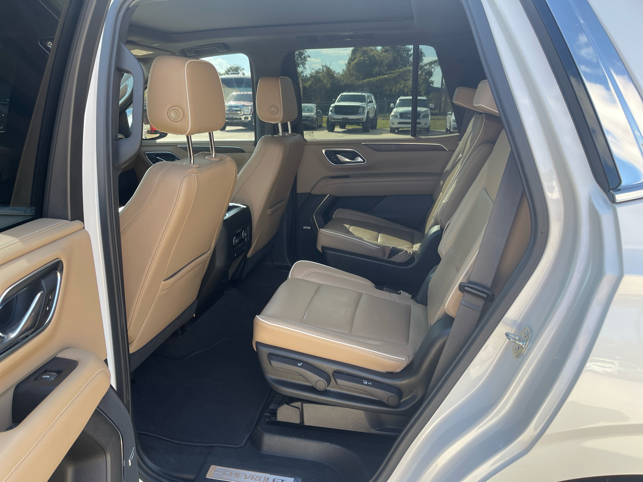 Chevrolet Tahoe 4WD 4dr Premier 2021