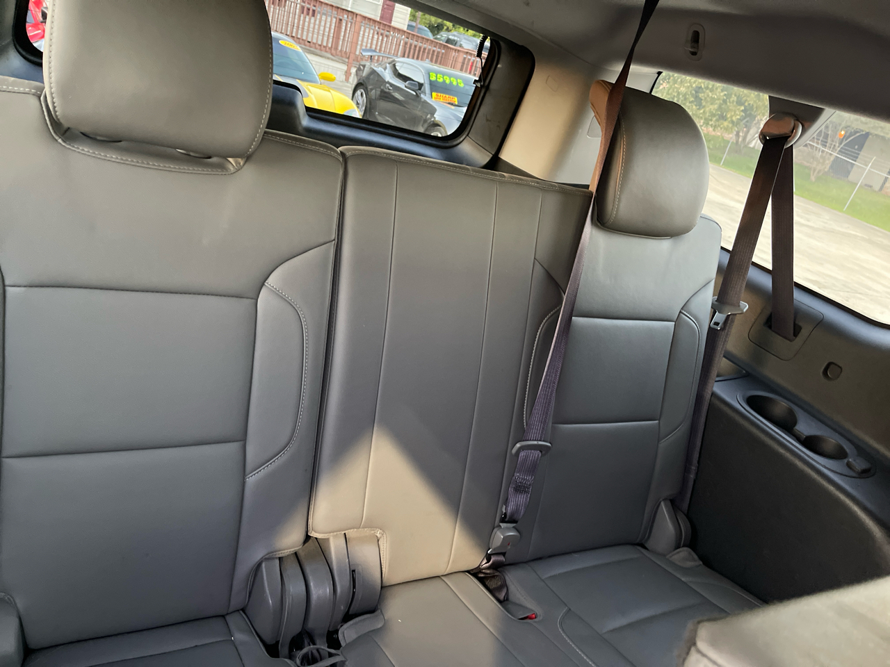 Chevrolet Suburban 4WD 4dr 1500 LT 2017