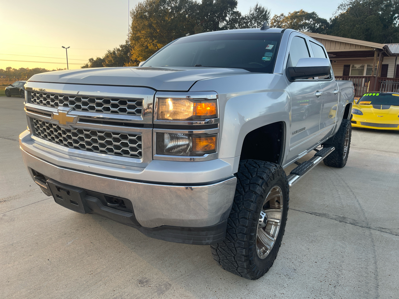 Chevrolet Silverado 1500 4WD Crew Cab 143.5" LT w/1LT 2015