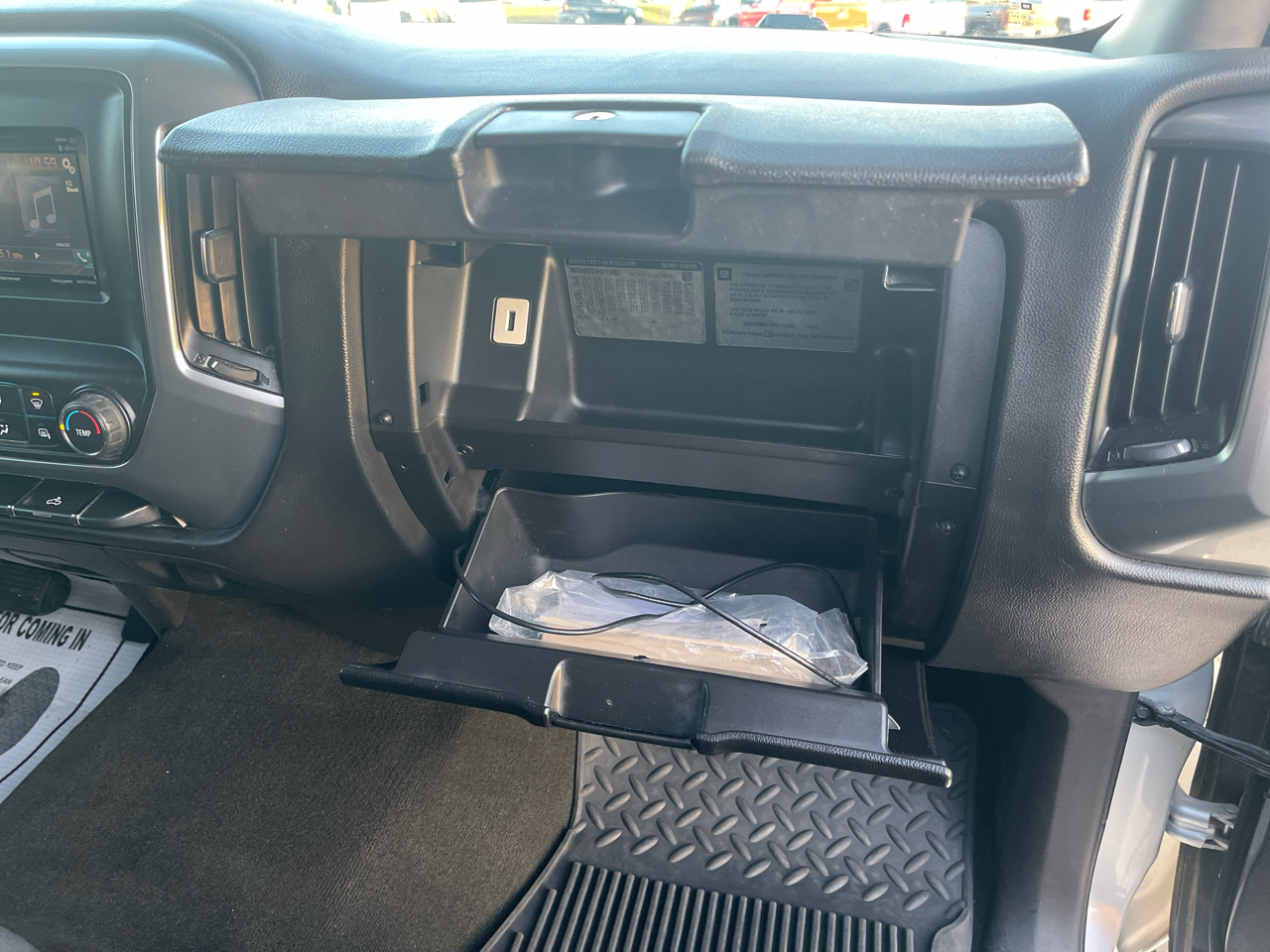 Chevrolet Silverado 1500 4WD Crew Cab 143.5" LT w/1LT 2015