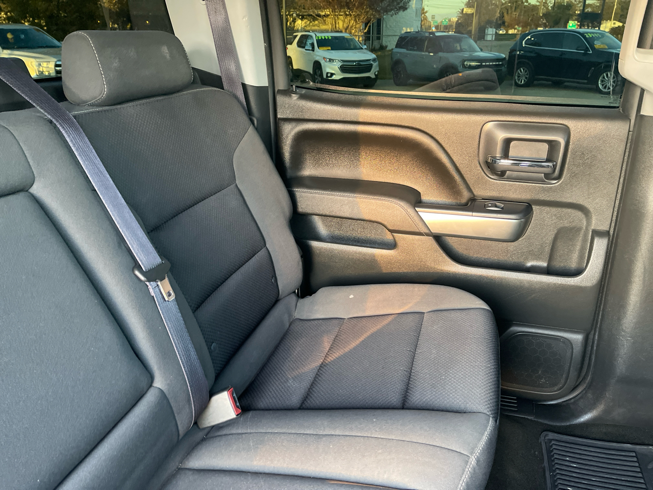 Chevrolet Silverado 1500 4WD Crew Cab 143.5" LT w/1LT 2015