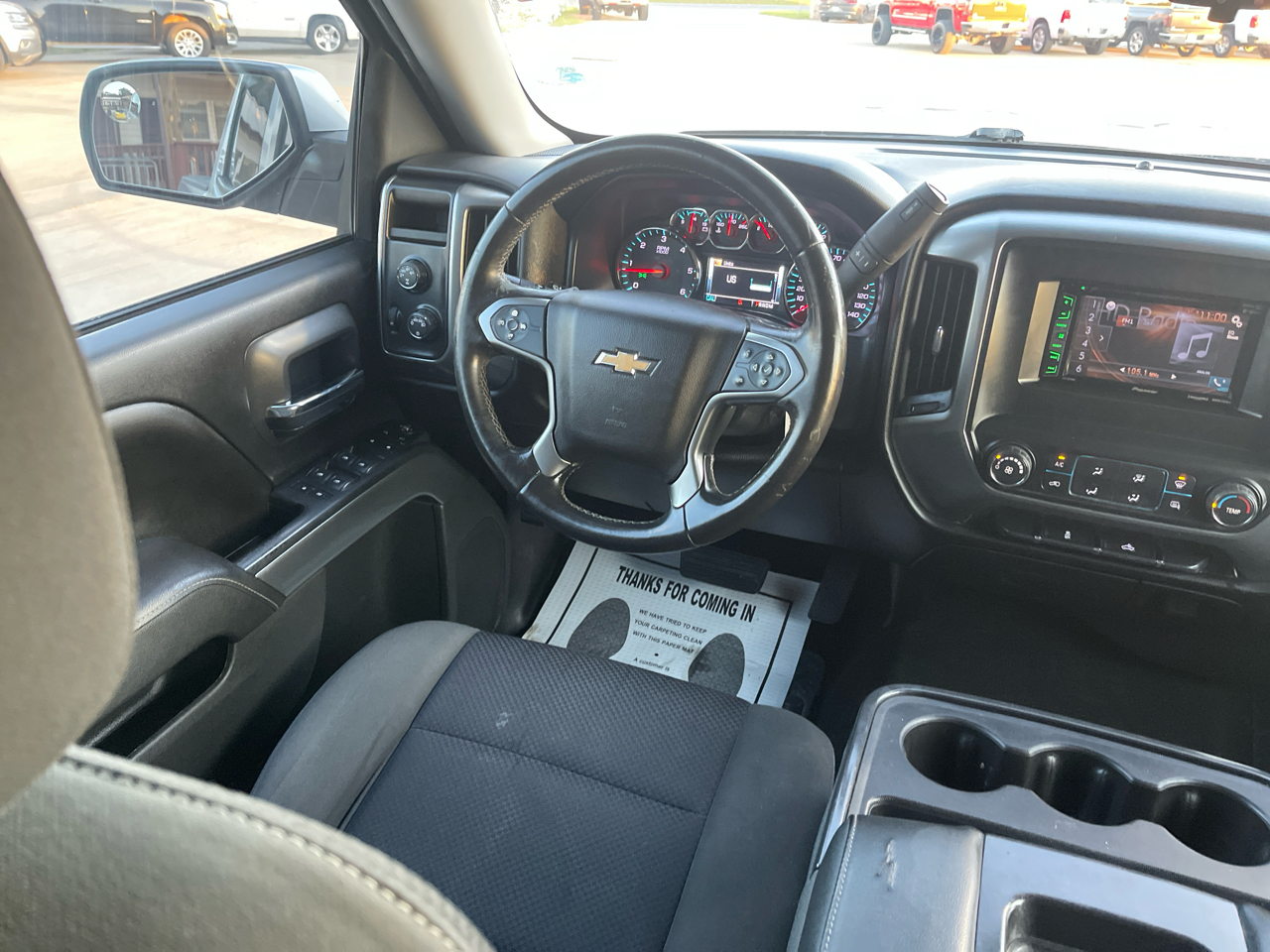 Chevrolet Silverado 1500 4WD Crew Cab 143.5" LT w/1LT 2015