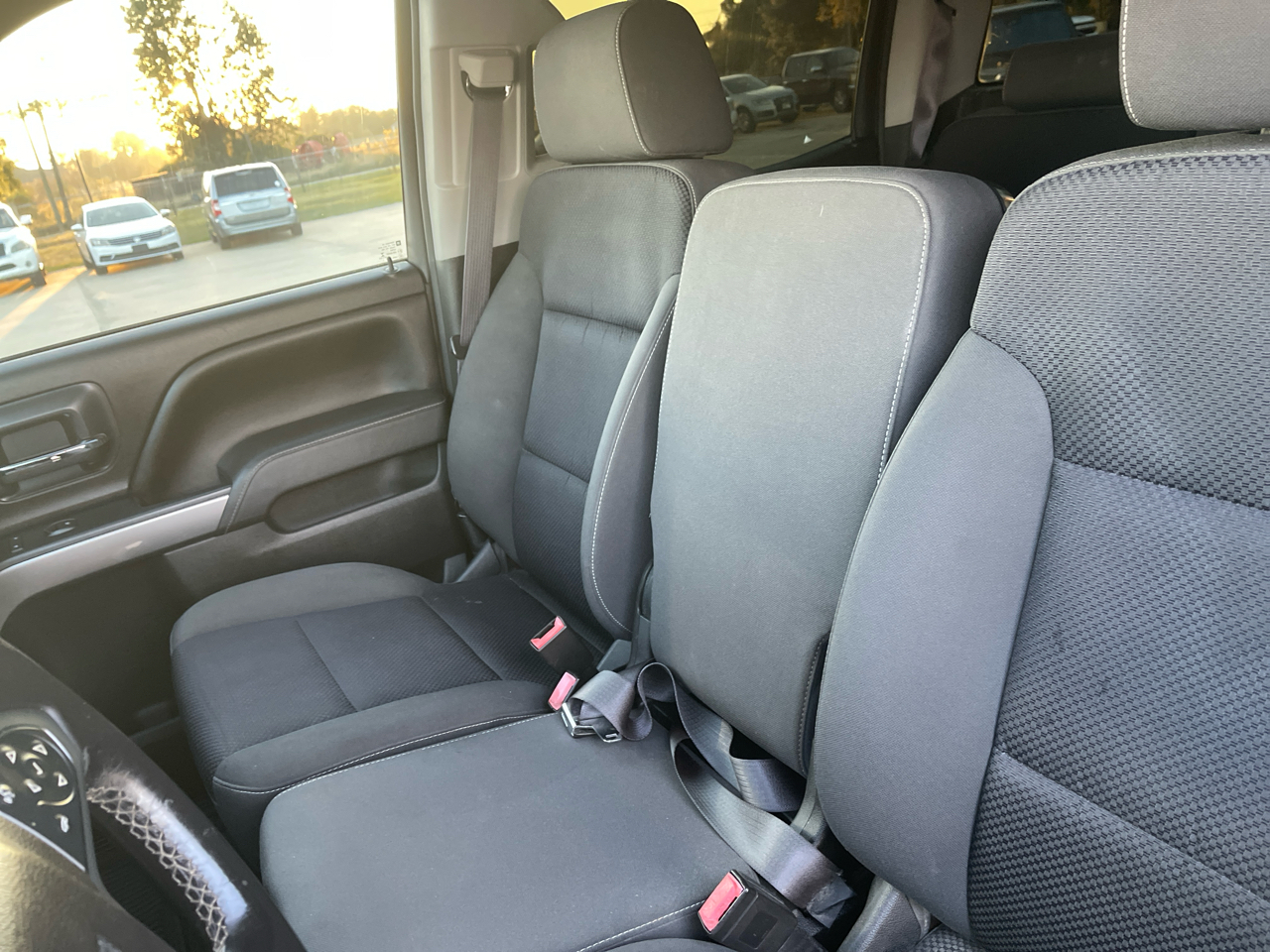 Chevrolet Silverado 1500 4WD Crew Cab 143.5" LT w/1LT 2015