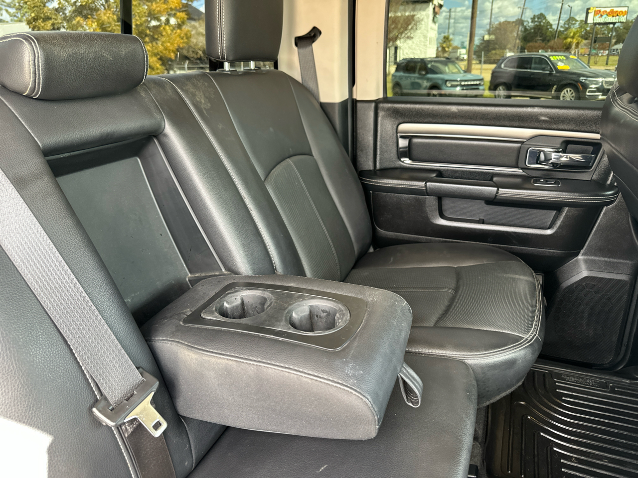 RAM 2500 Laramie 4x4 Crew Cab 6'4" Box 2018