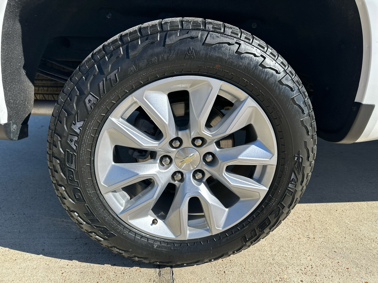 Chevrolet Silverado 1500 4WD Crew Cab 147" Custom 2019