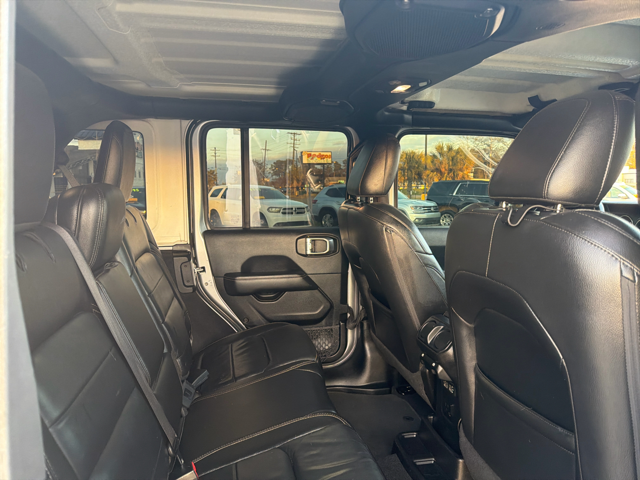 Jeep Wrangler Unlimited Sahara 4x4 2018