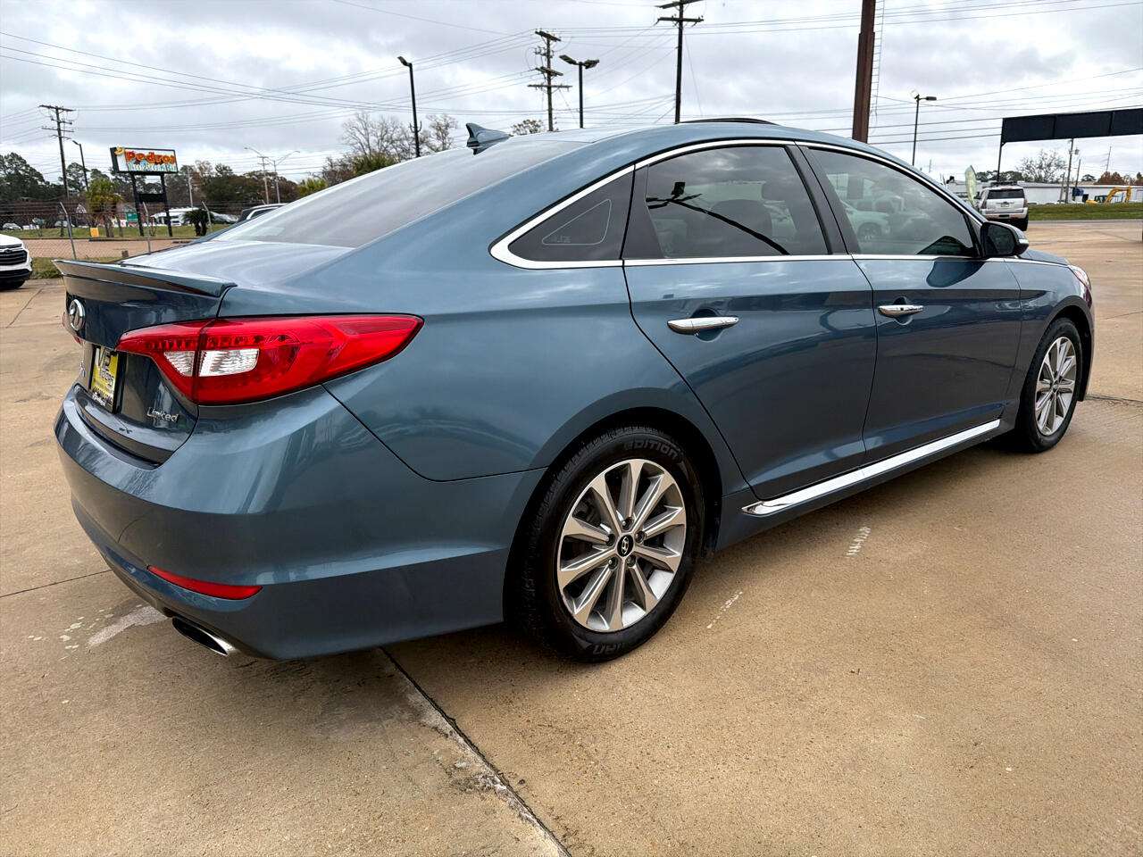Hyundai Sonata Limited 2.4L 2017