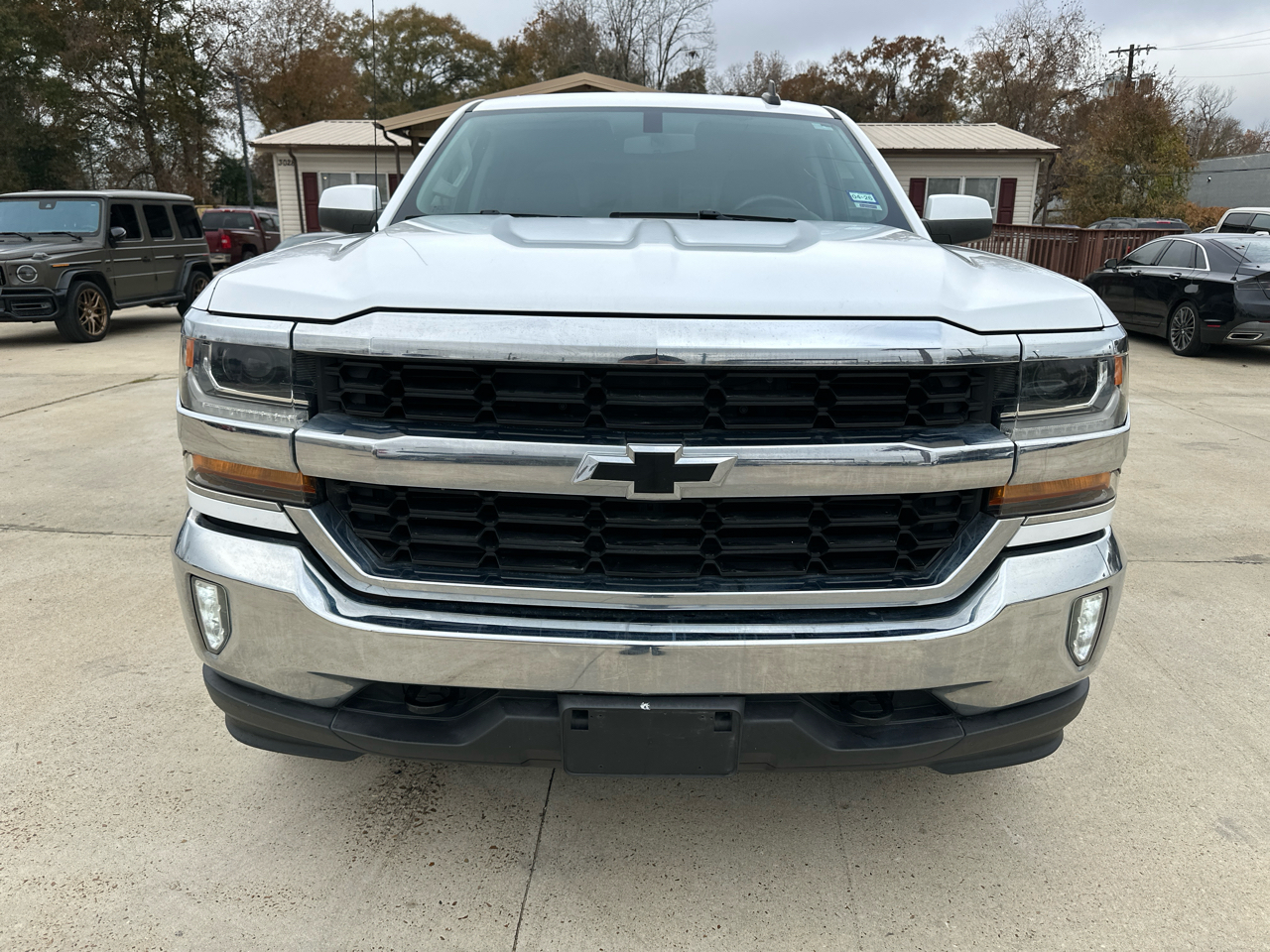 Chevrolet Silverado 1500 4WD Crew Cab 143.5" LT w/1LT 2017