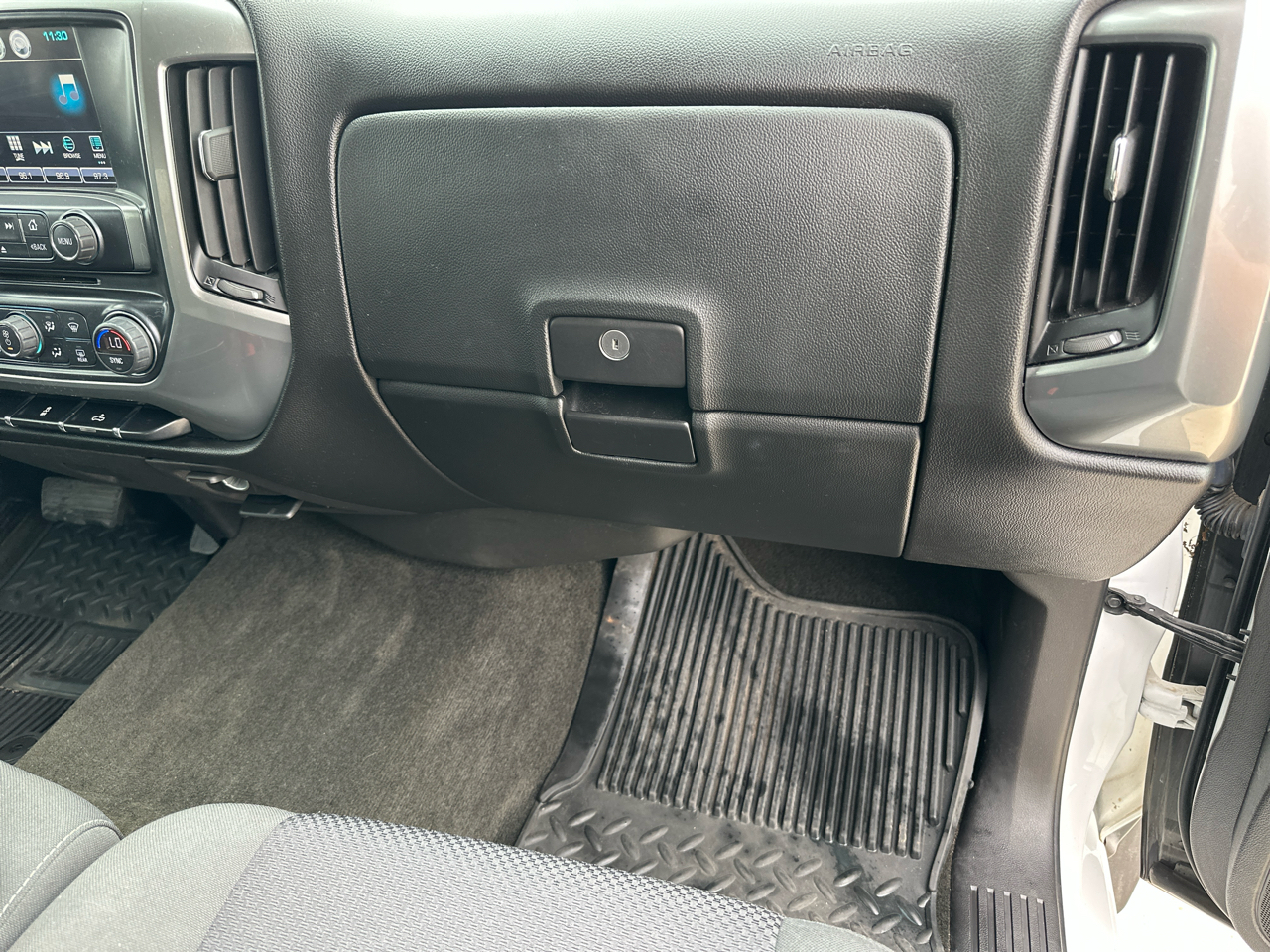 Chevrolet Silverado 1500 4WD Crew Cab 143.5" LT w/1LT 2017