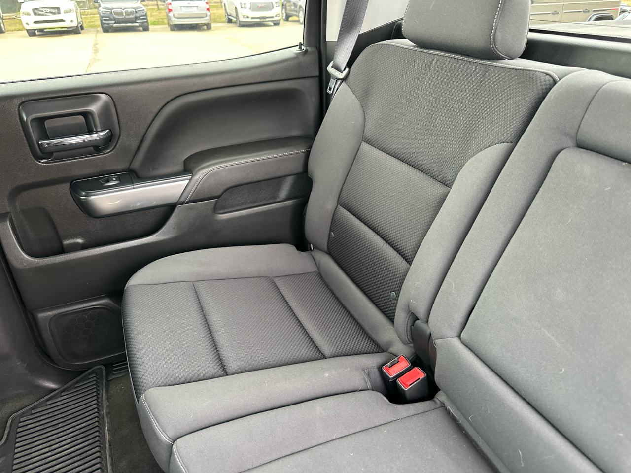 Chevrolet Silverado 1500 4WD Crew Cab 143.5" LT w/1LT 2017