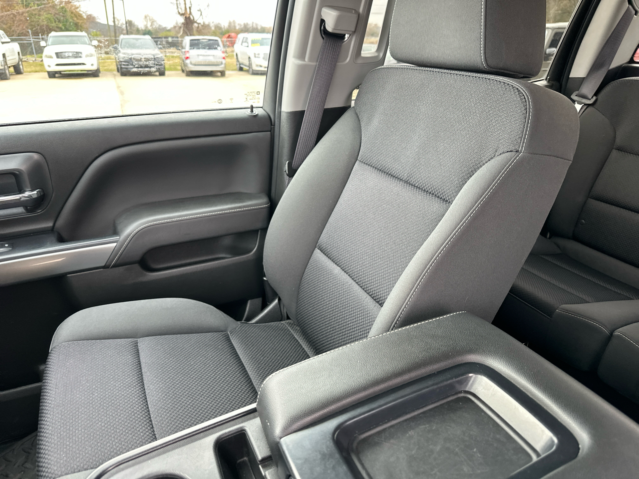 Chevrolet Silverado 1500 4WD Crew Cab 143.5" LT w/1LT 2017