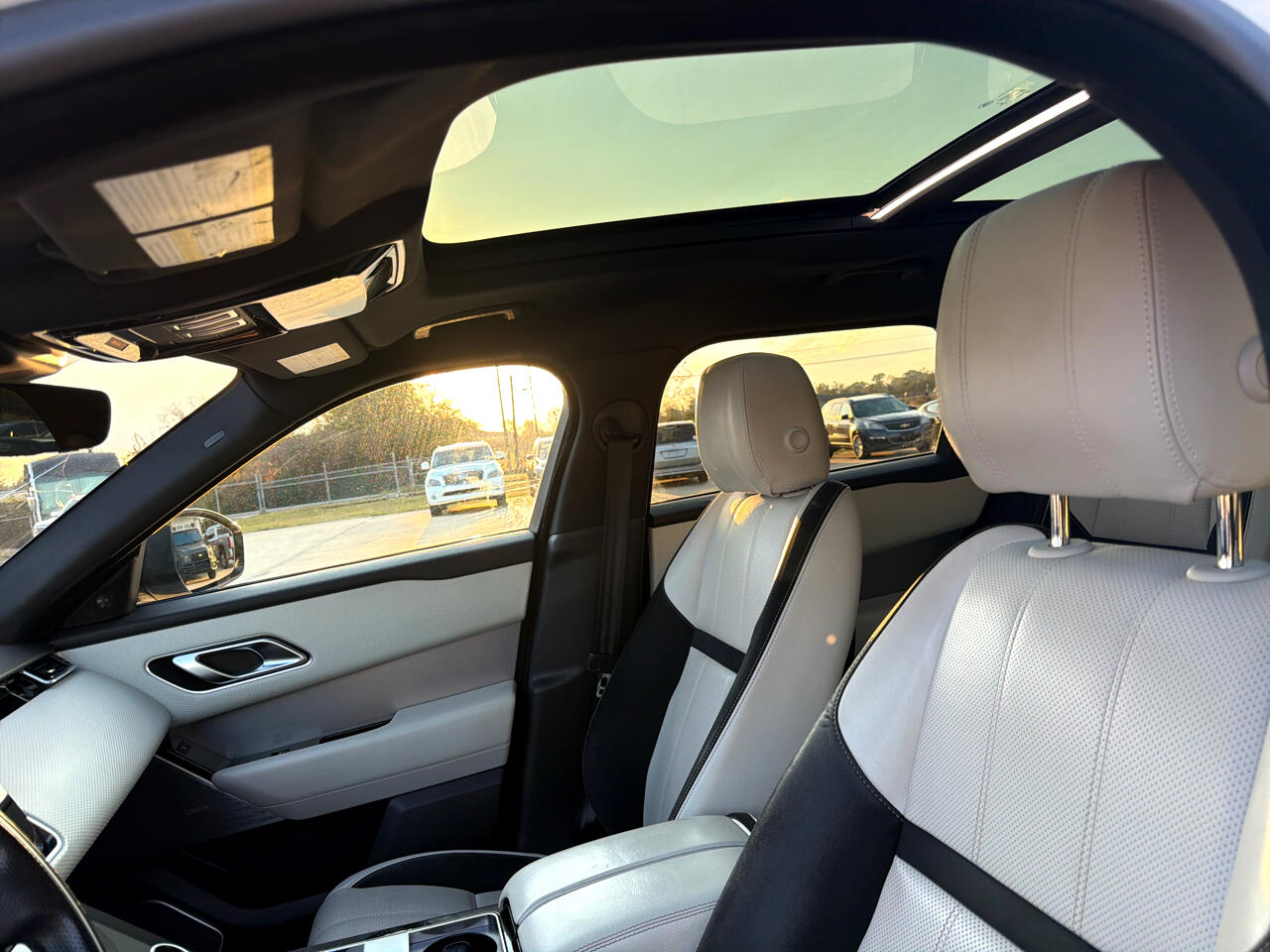 Land Rover Range Rover Velar P250 R-Dynamic SE 2019