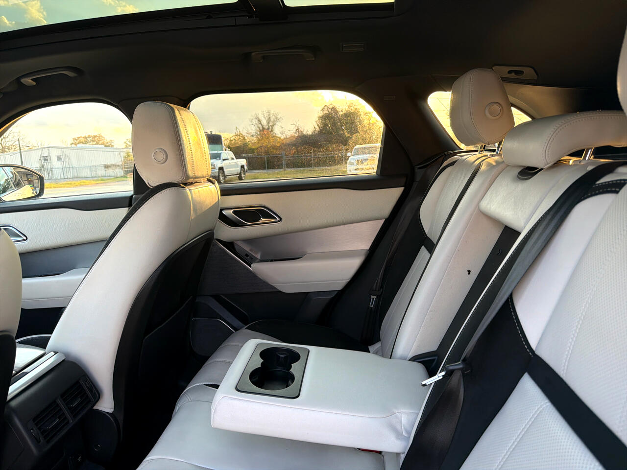 Land Rover Range Rover Velar P250 R-Dynamic SE 2019