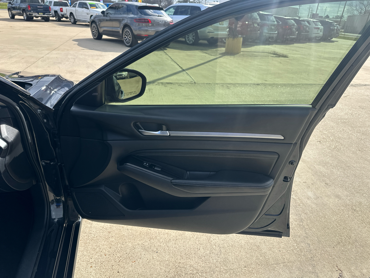 Nissan Altima 2.5 SV Sedan 2021