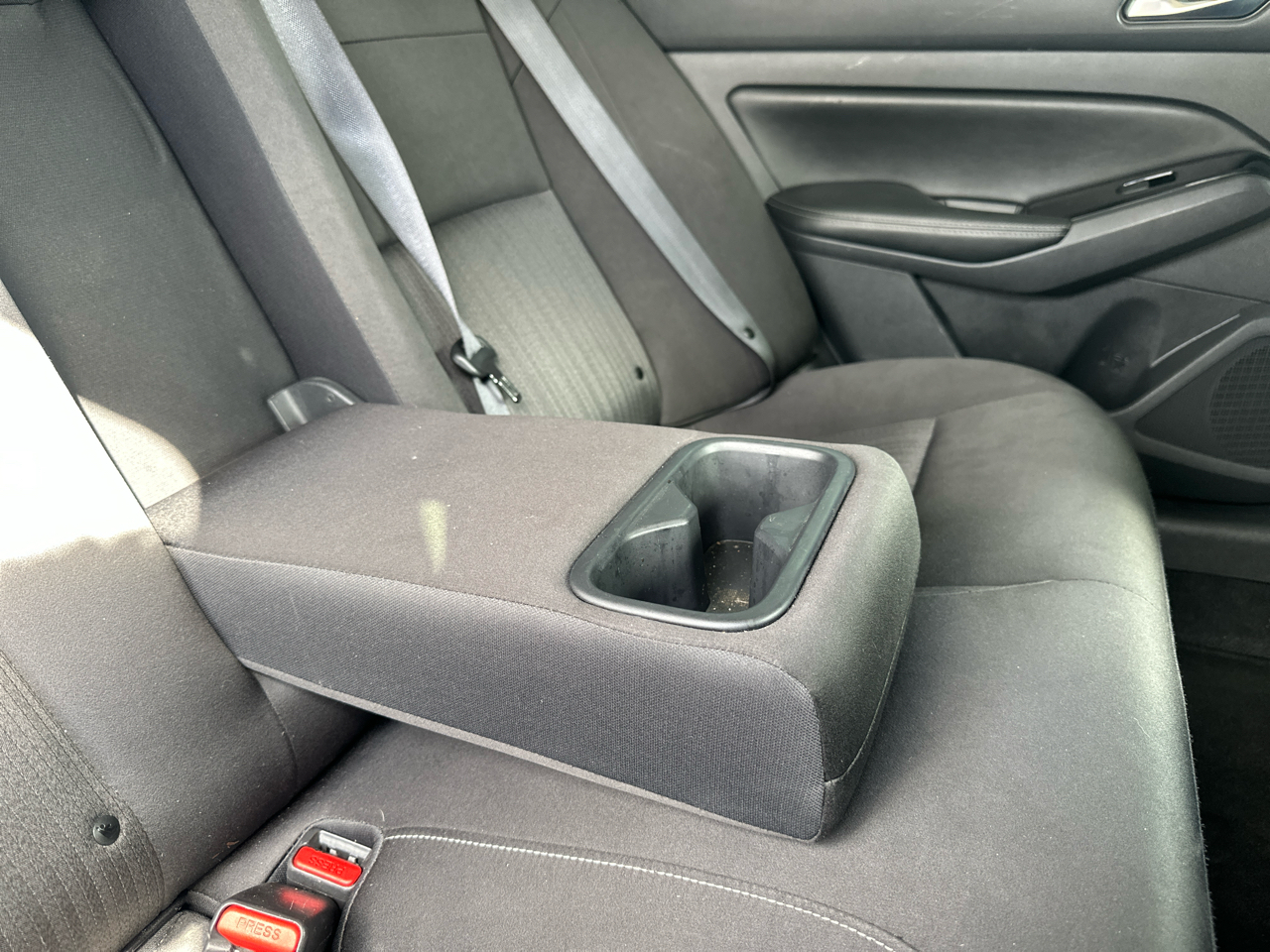 Nissan Altima 2.5 SV Sedan 2021