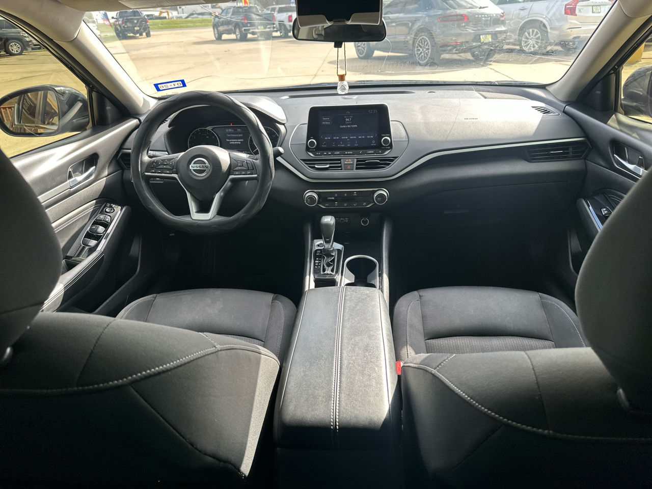 Nissan Altima 2.5 SV Sedan 2021