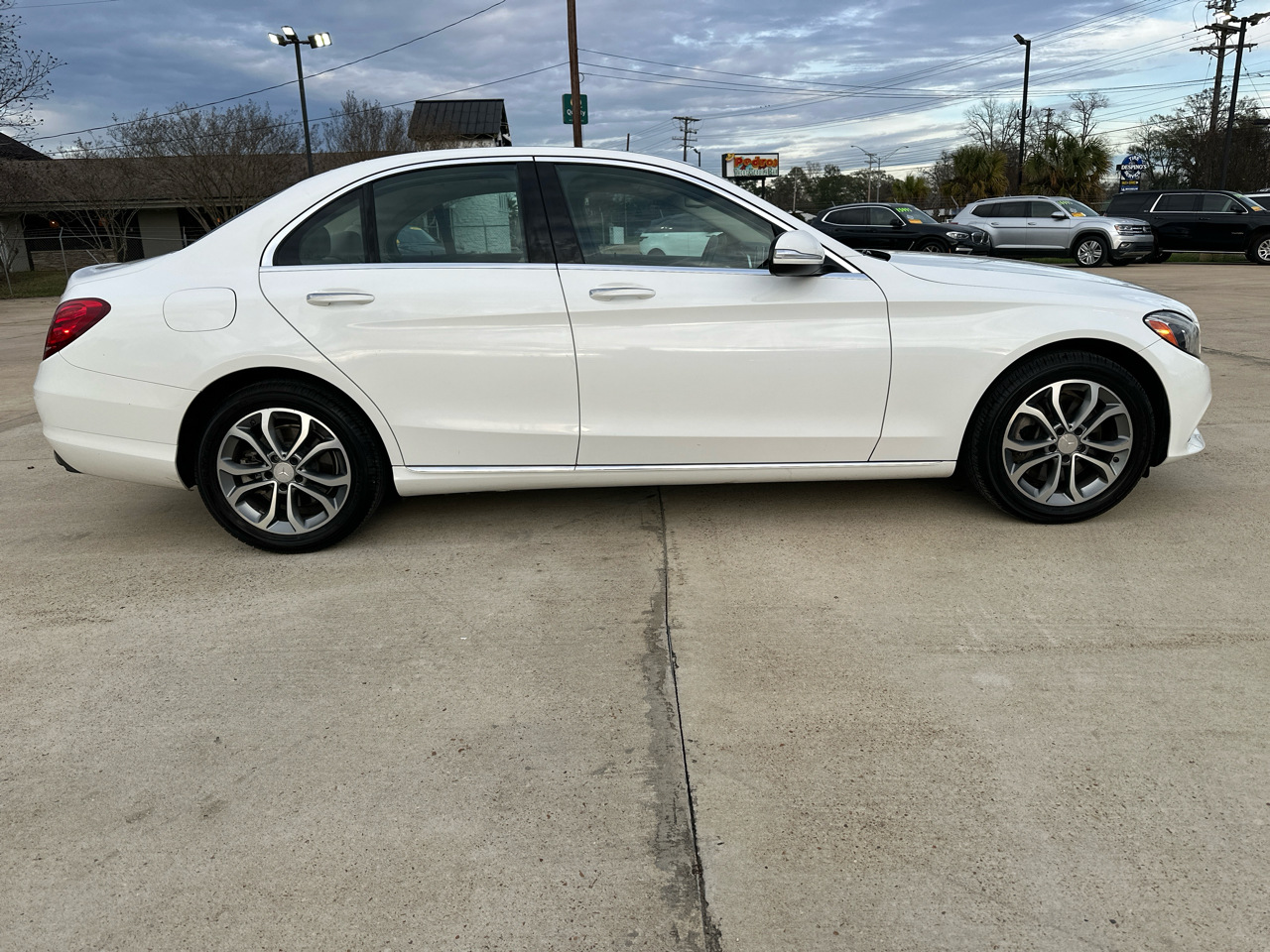 Mercedes-Benz C-Class 4dr Sdn C 300 4MATIC 2015