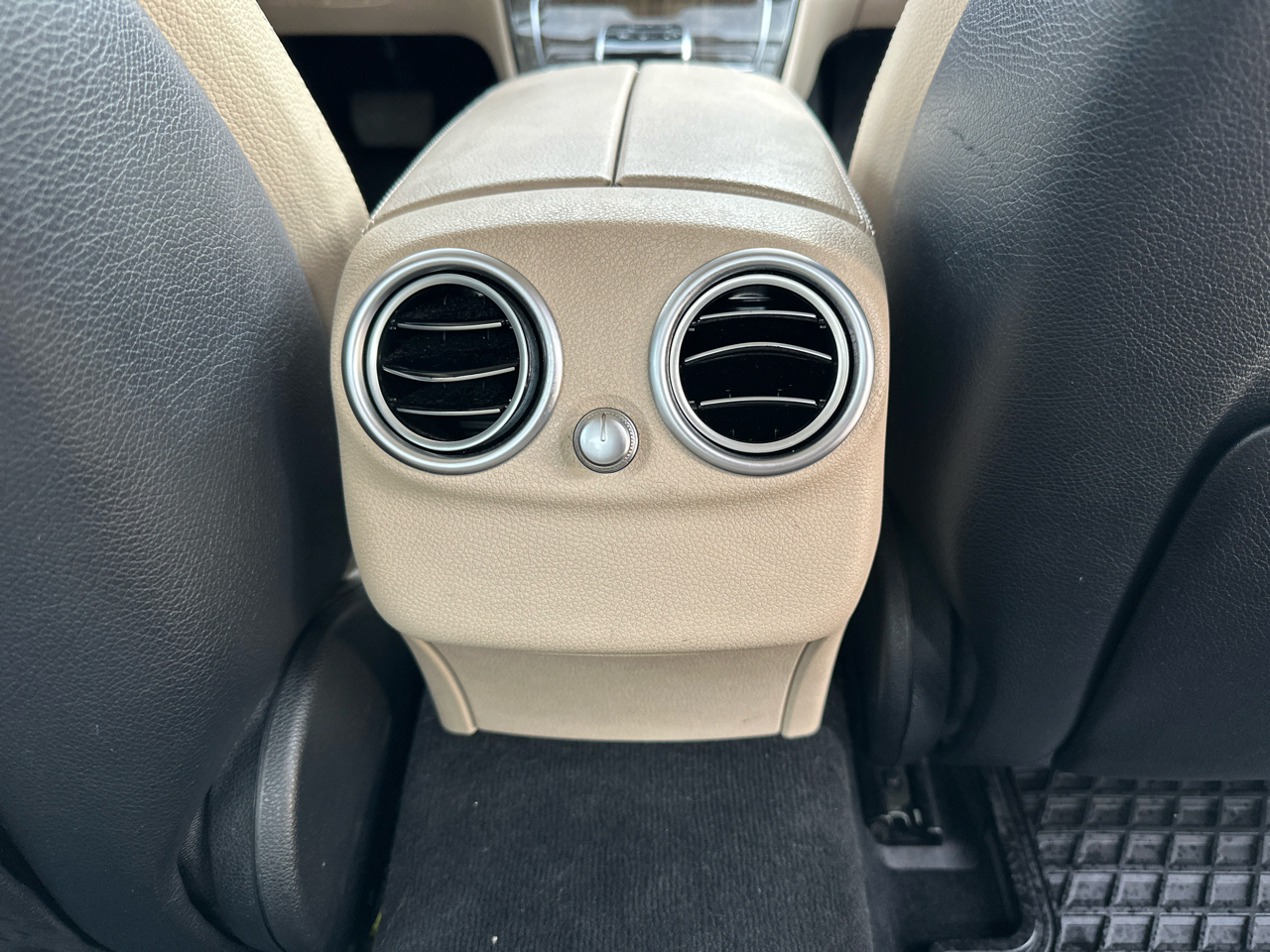 Mercedes-Benz C-Class 4dr Sdn C 300 4MATIC 2015