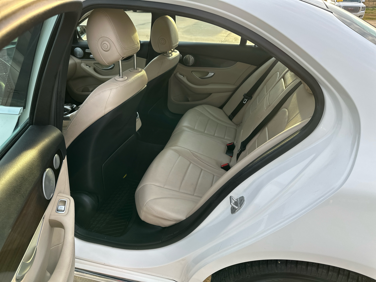 Mercedes-Benz C-Class 4dr Sdn C 300 4MATIC 2015