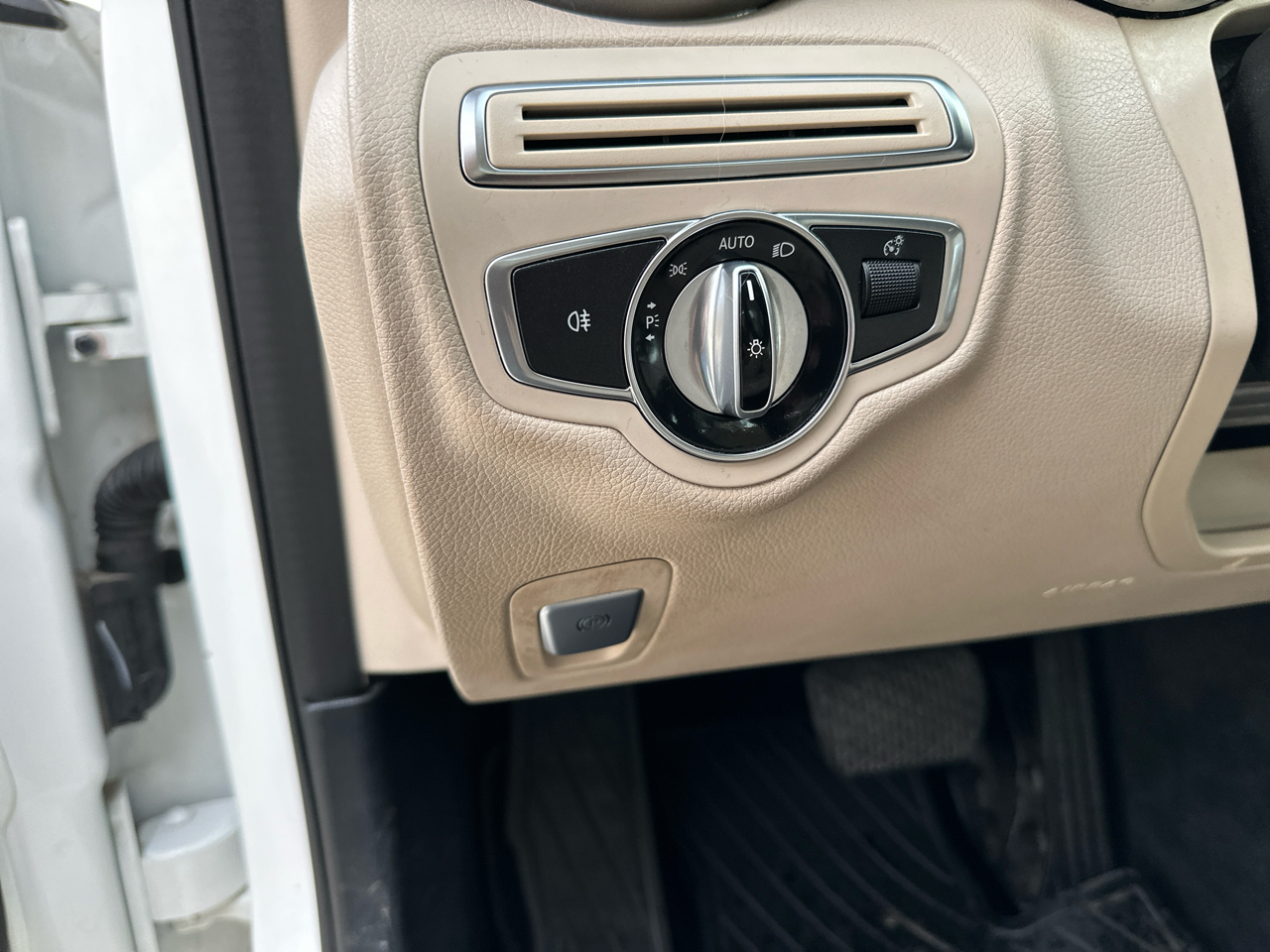 Mercedes-Benz C-Class 4dr Sdn C 300 4MATIC 2015