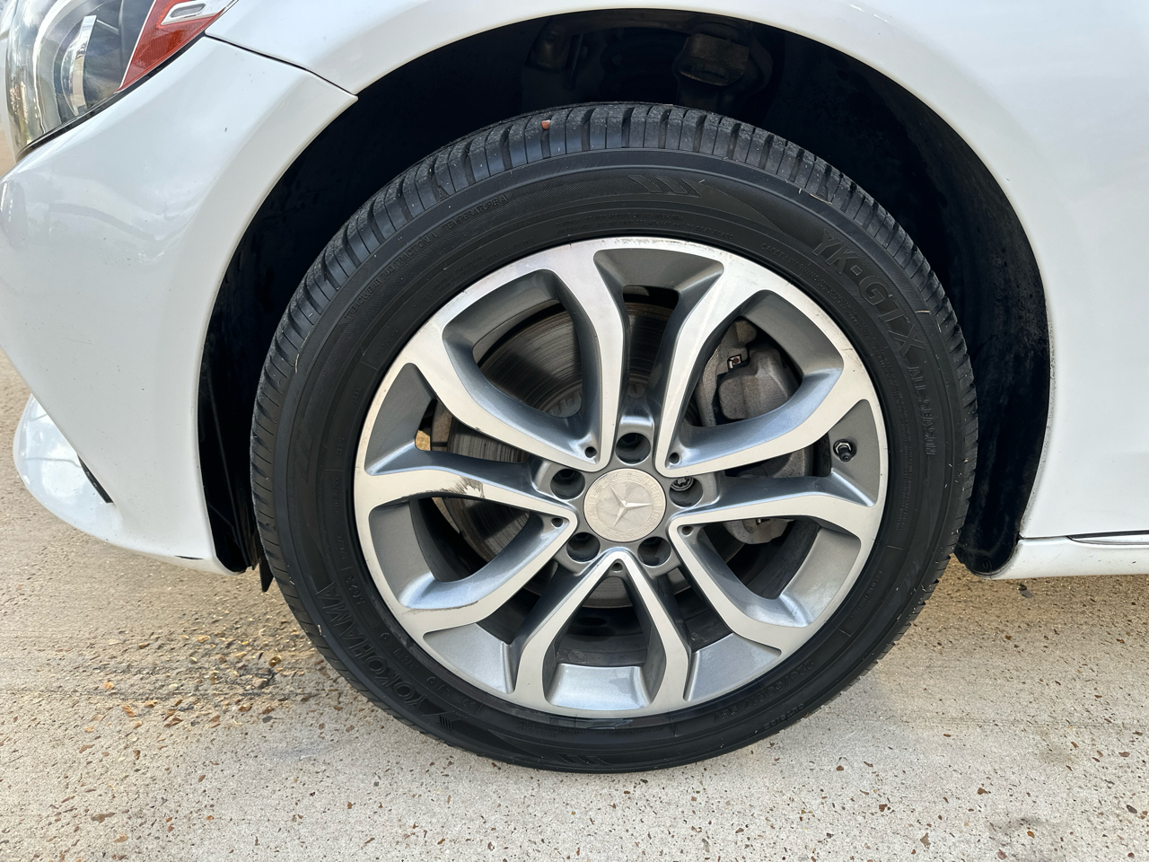 Mercedes-Benz C-Class 4dr Sdn C 300 4MATIC 2015