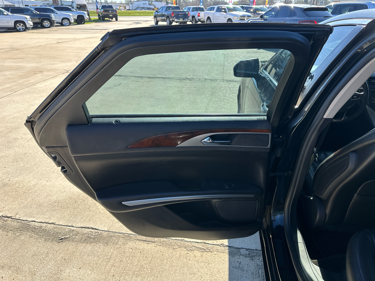 Lincoln MKZ 4dr Sdn FWD 2014