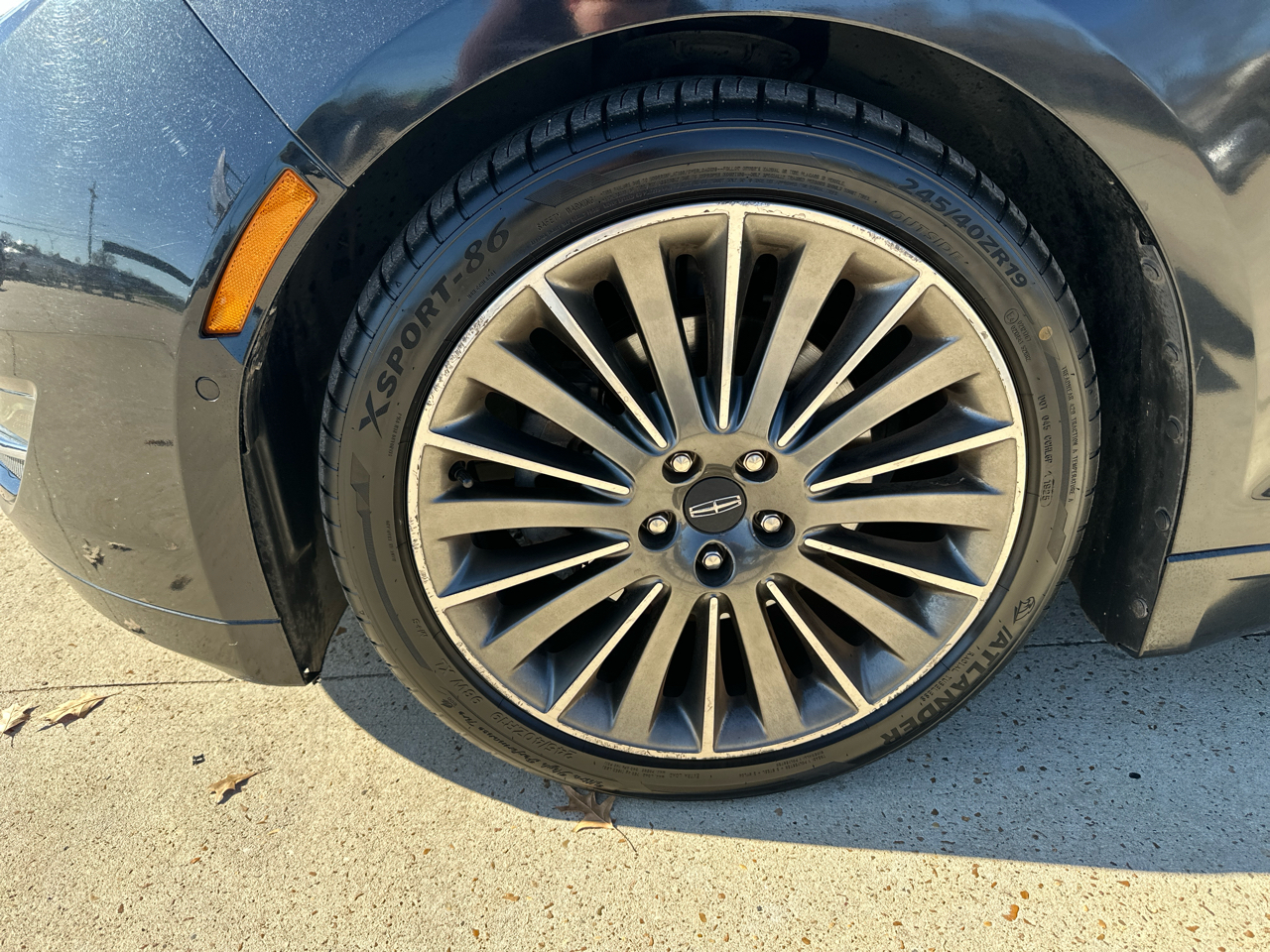 Lincoln MKZ 4dr Sdn FWD 2014