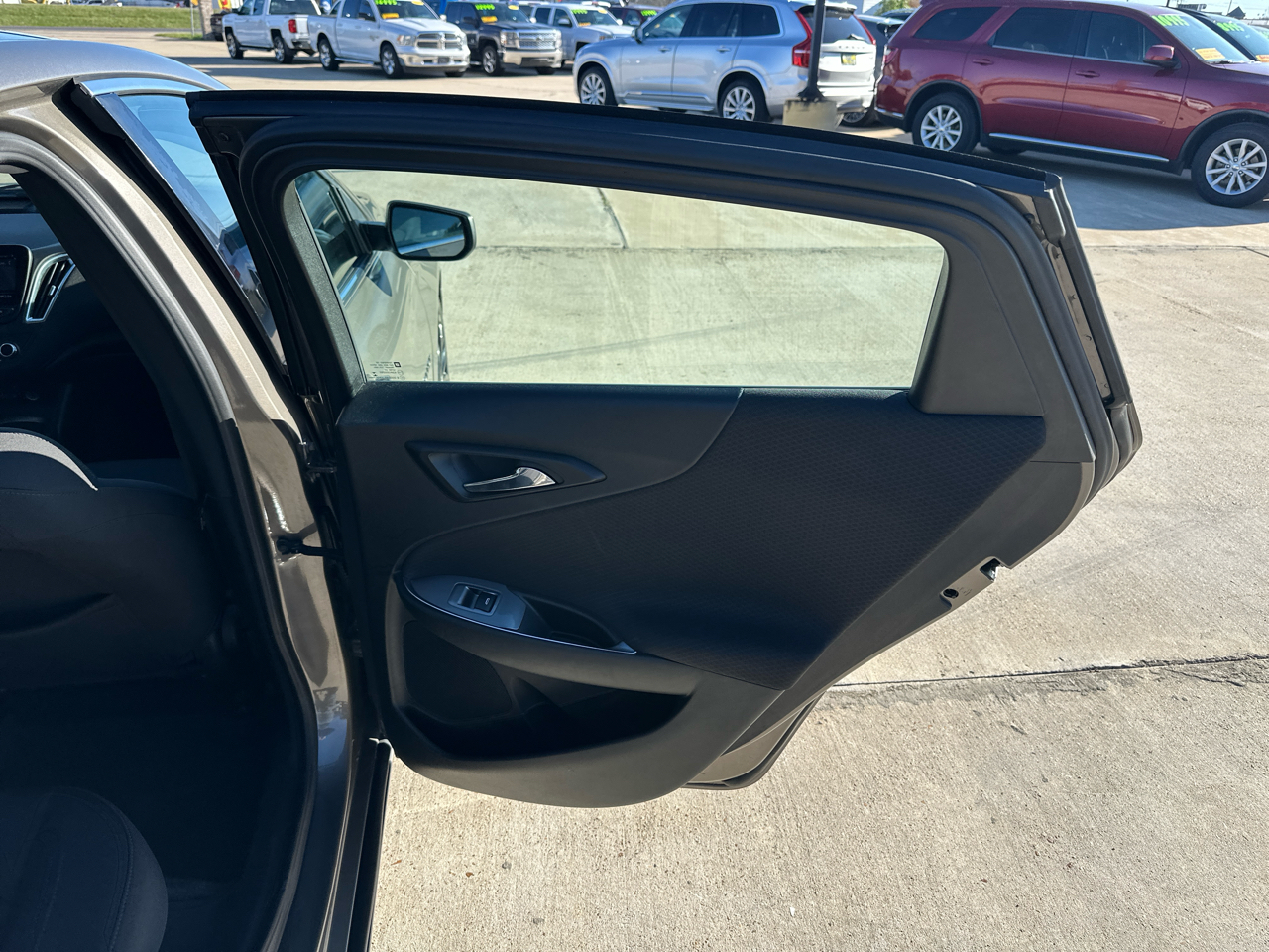 Chevrolet Malibu 4dr Sdn LT 2020