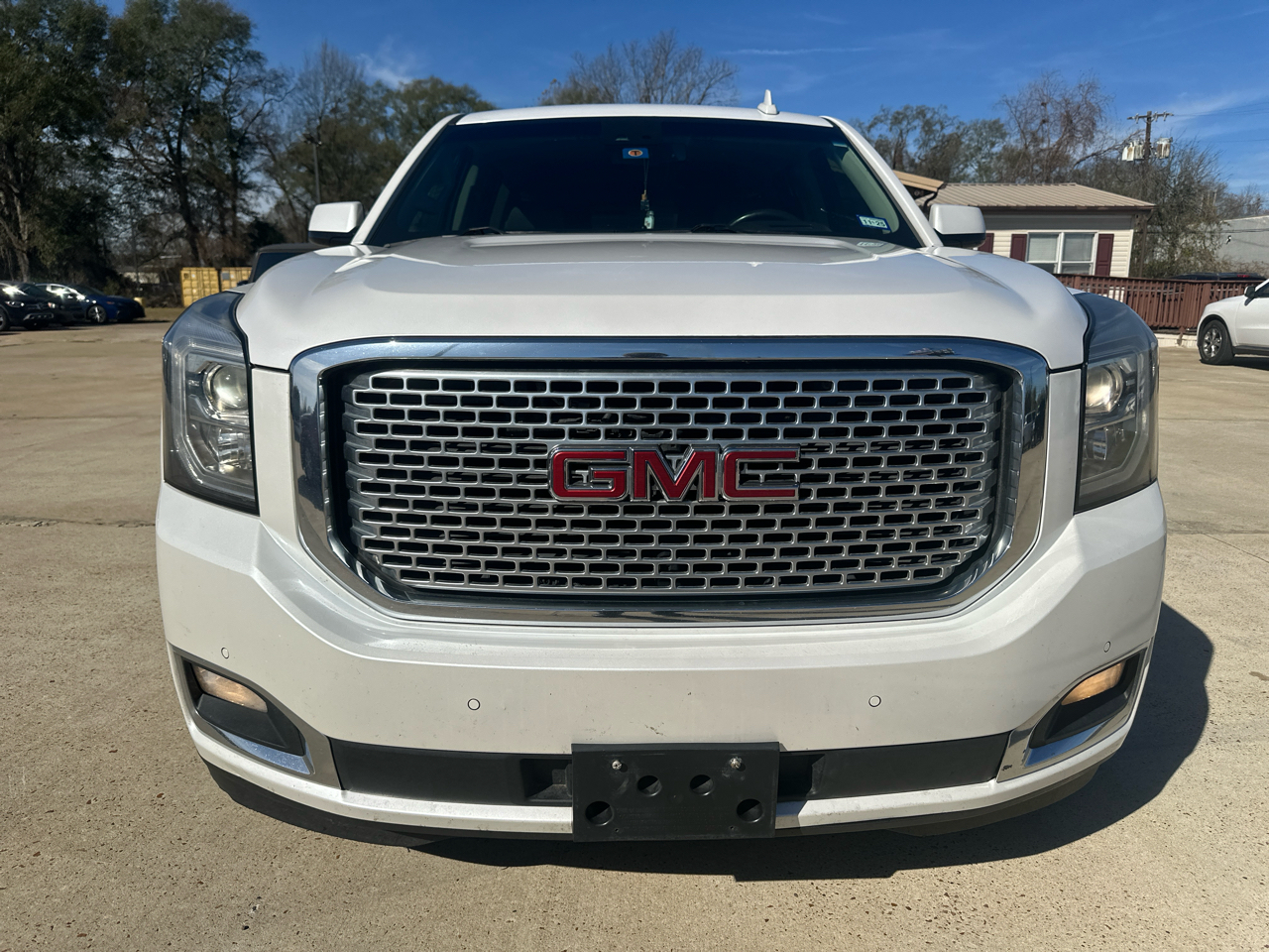GMC Yukon XL 4WD 4dr Denali 2017