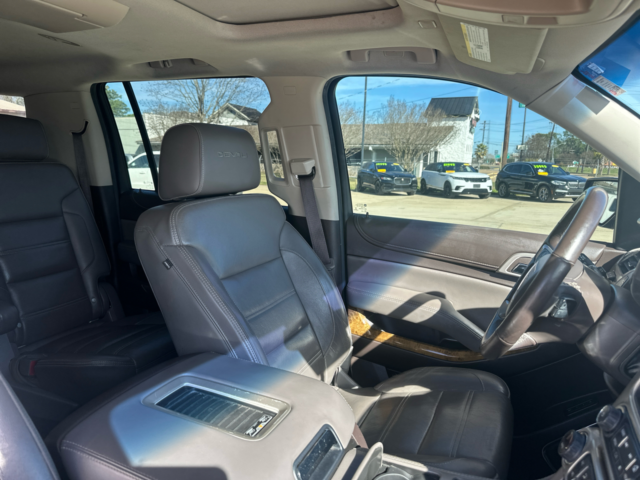 GMC Yukon XL 4WD 4dr Denali 2017