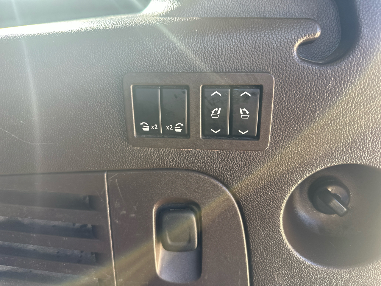 GMC Yukon XL 4WD 4dr Denali 2017