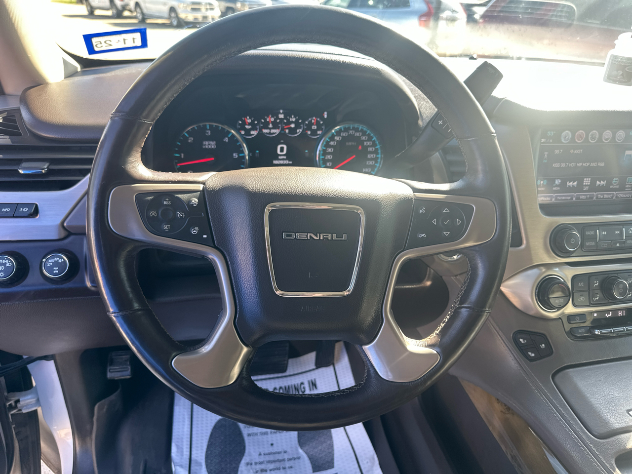 GMC Yukon XL 4WD 4dr Denali 2017