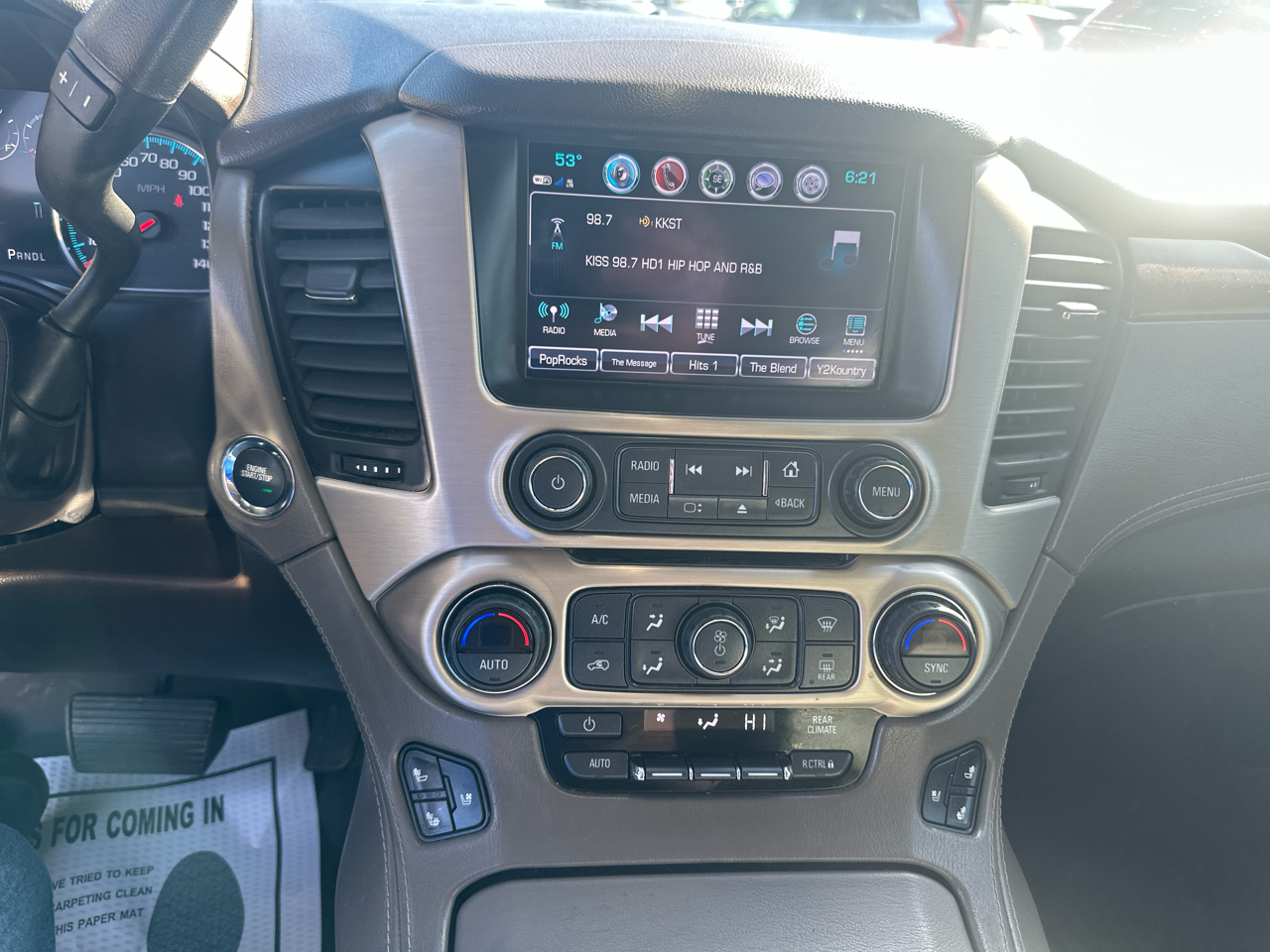 GMC Yukon XL 4WD 4dr Denali 2017